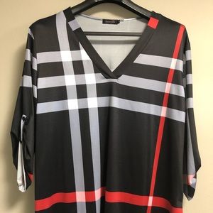 Amaryllis three-quarter sleeve blouse